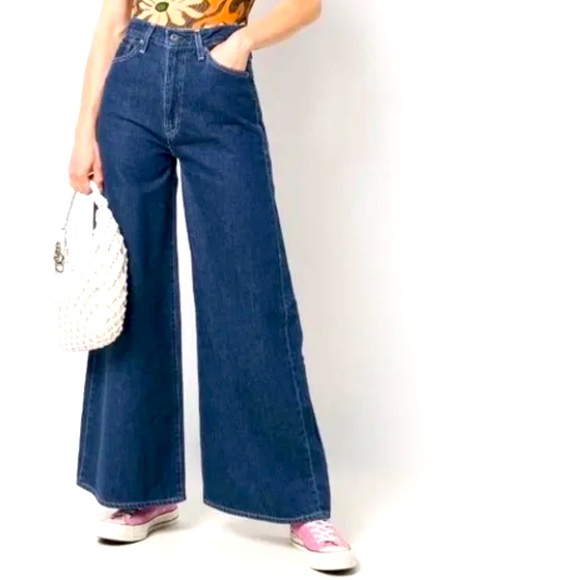 LEVI'S® MADE & CRAFTED® FULL FLARE JEANS dramatic wide leg flare 27x31 - Picture 2 of 10